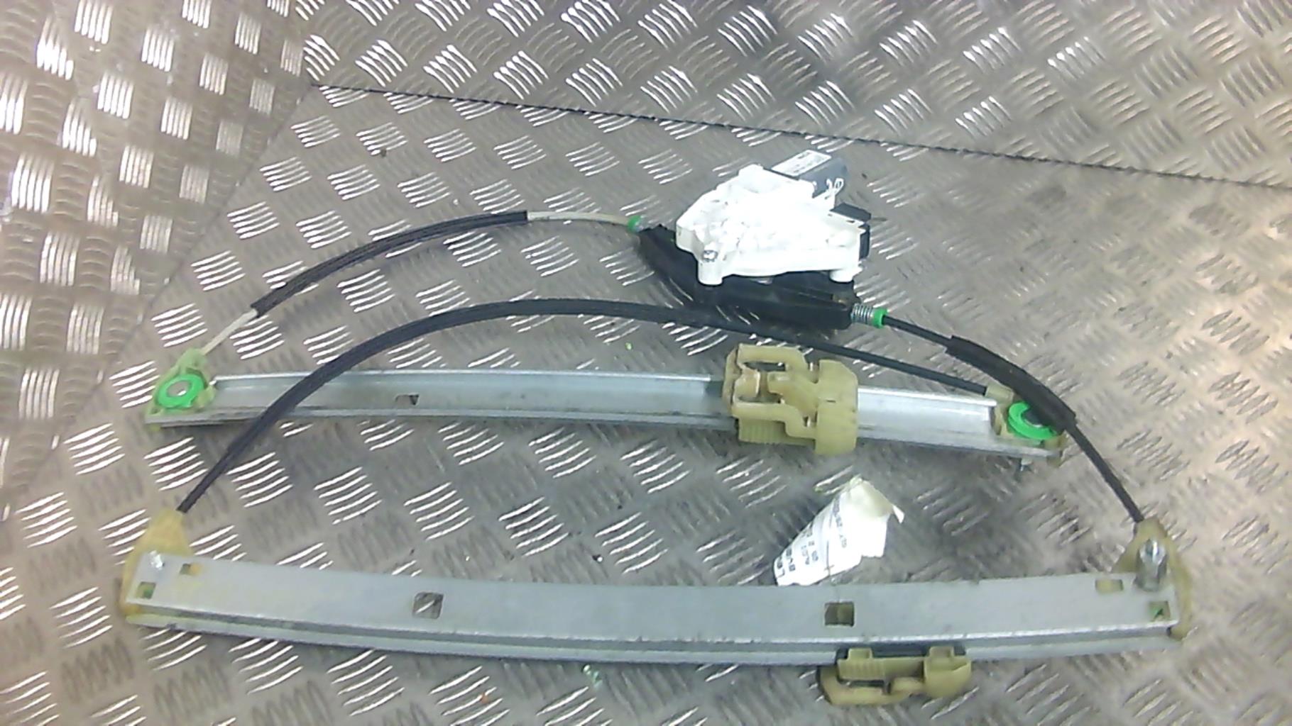 Leve vitre electrique avant droit