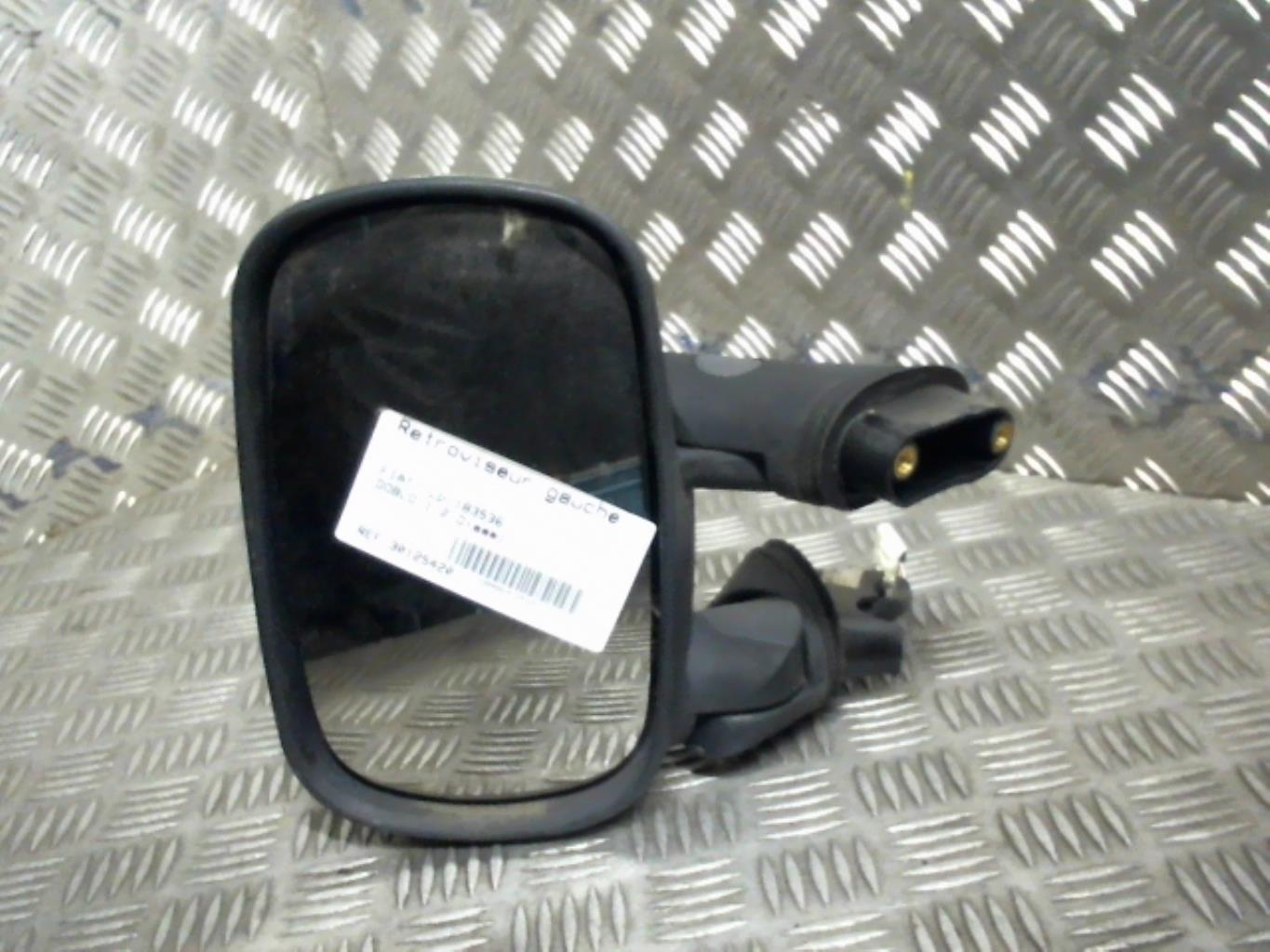 Retrovisor izquierdo