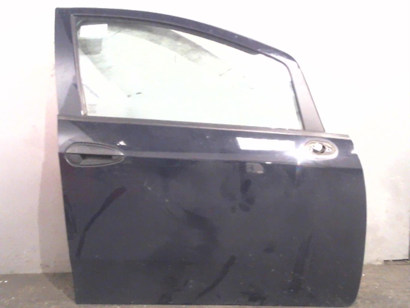 Puerta delantera derecha