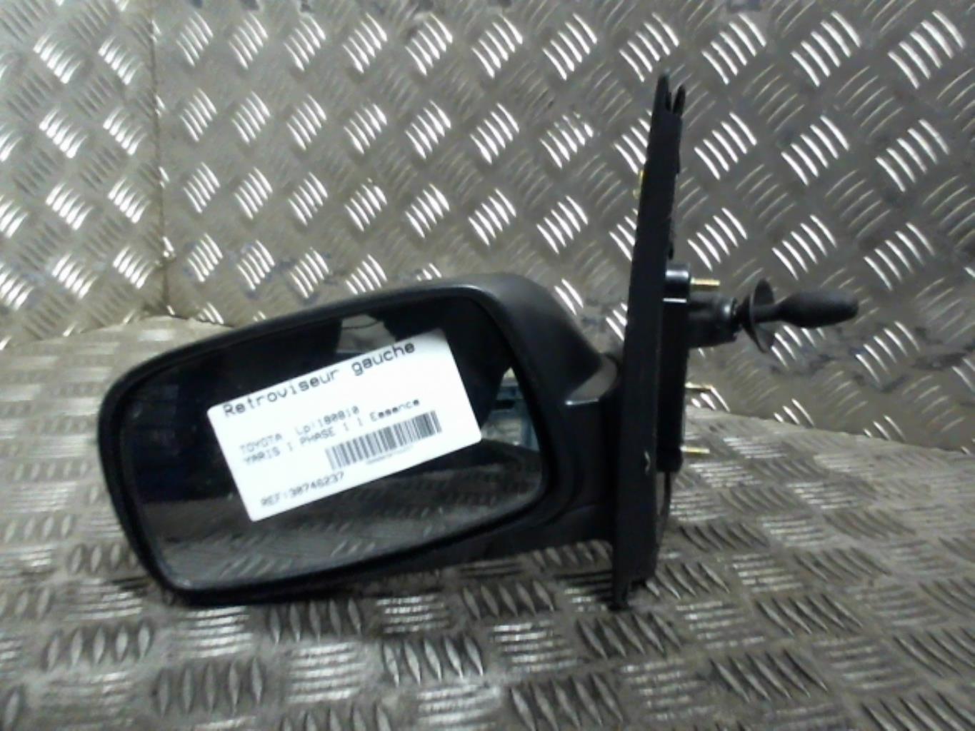 Retrovisor izquierdo