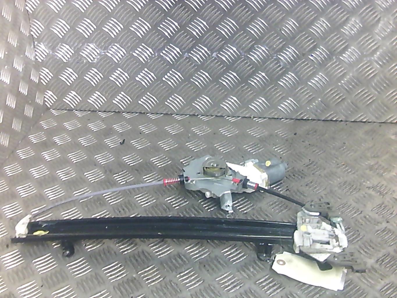 Leve vitre electrique avant gauche