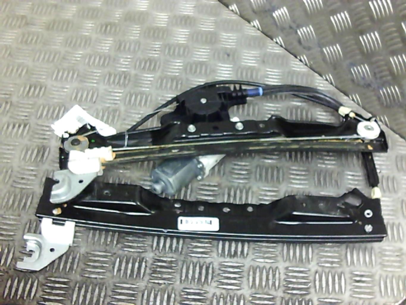 Leve vitre electrique arriere gauche