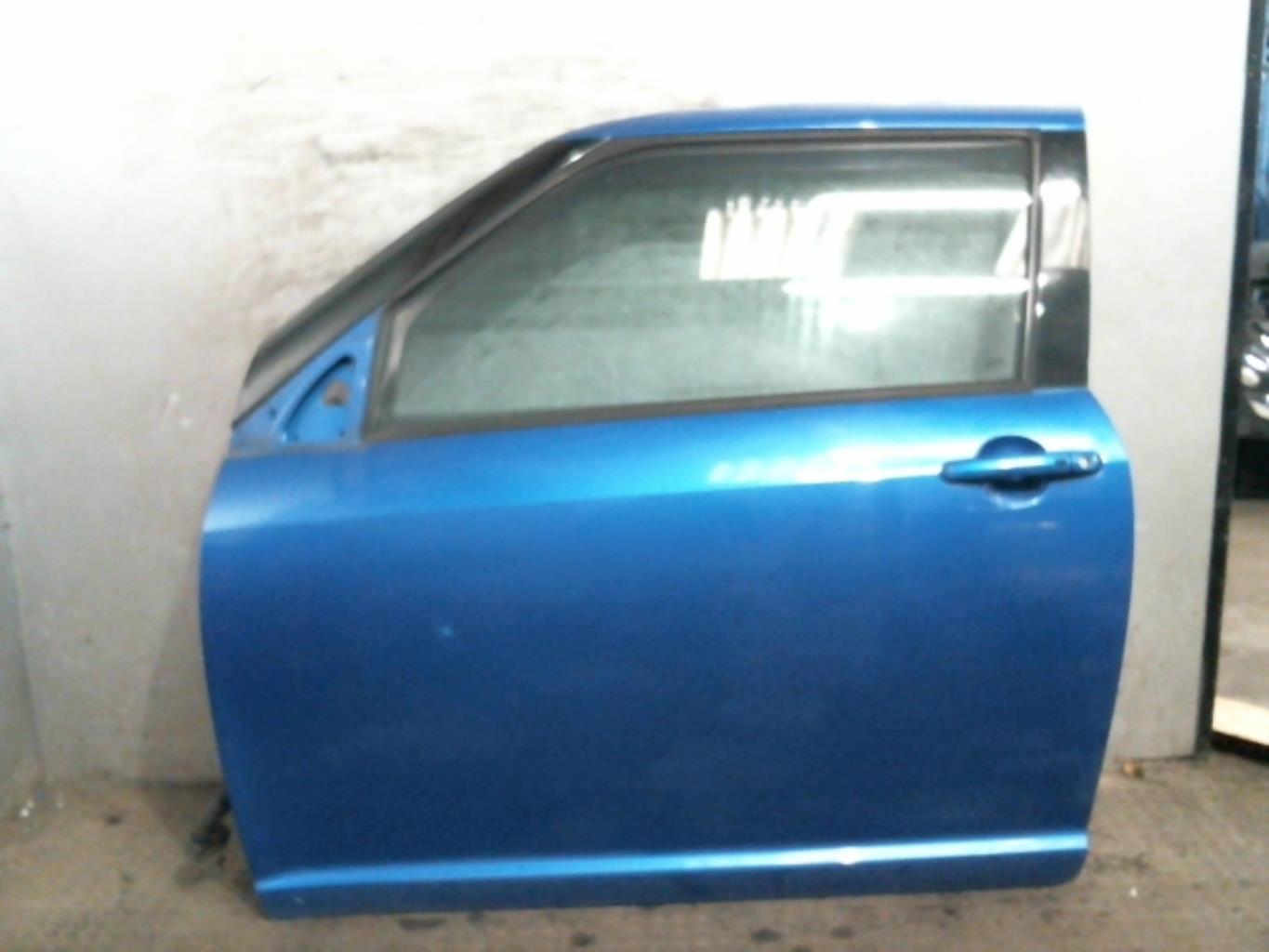 Porte avant gauche
