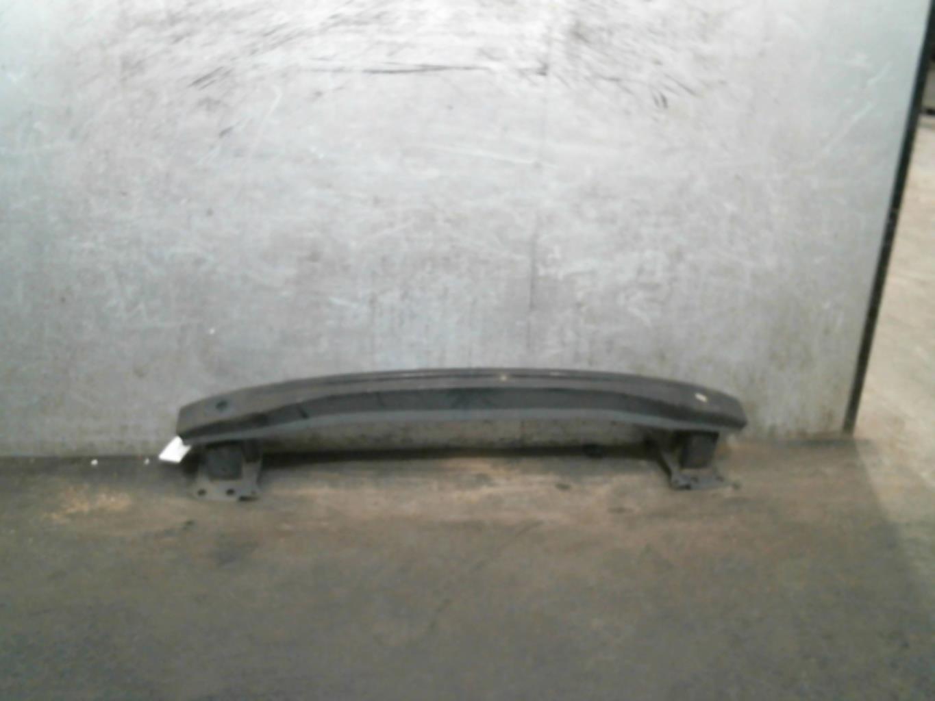 Renfort pare choc avant (traverse)