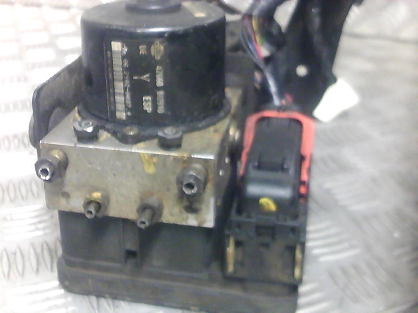 Blocco ABS (antibloccaggio freni)