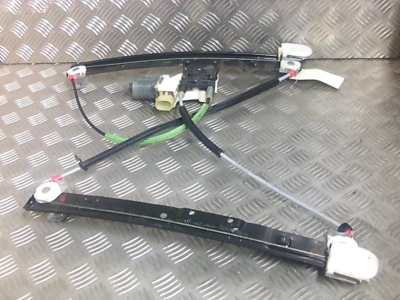 Leve vitre electrique avant gauche