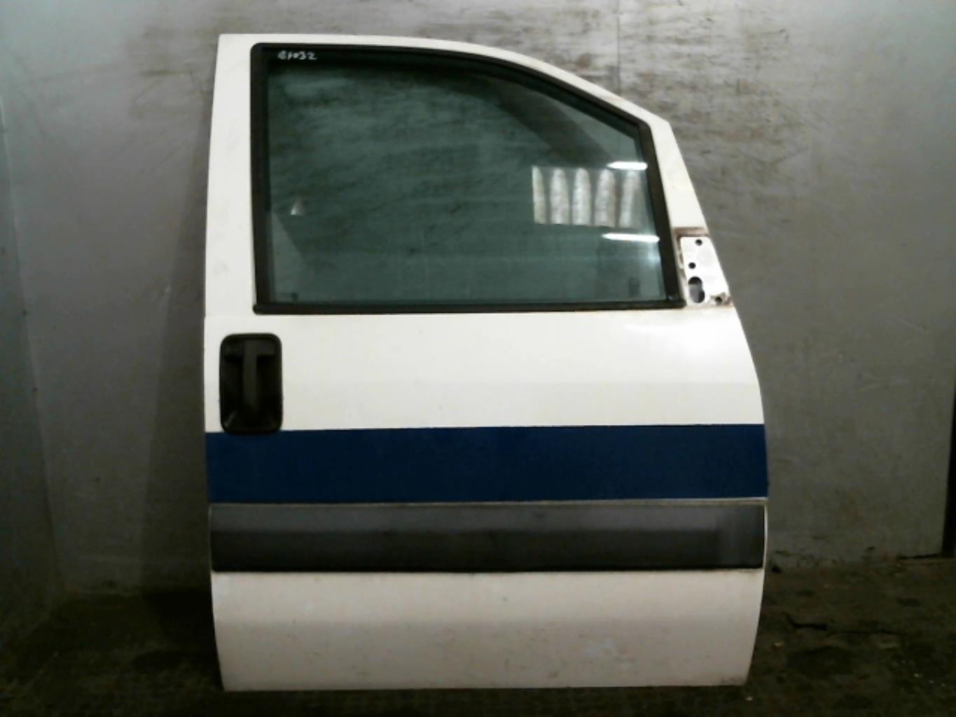 Porte avant droit