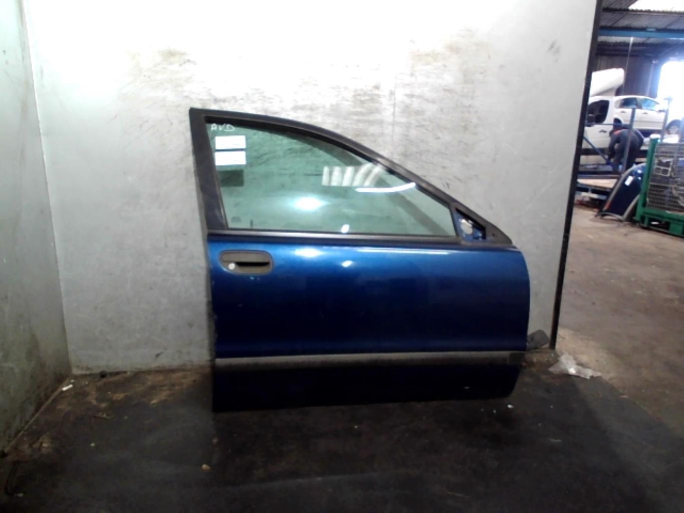 Porte avant droit