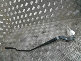 Bras essuie glace avant droit