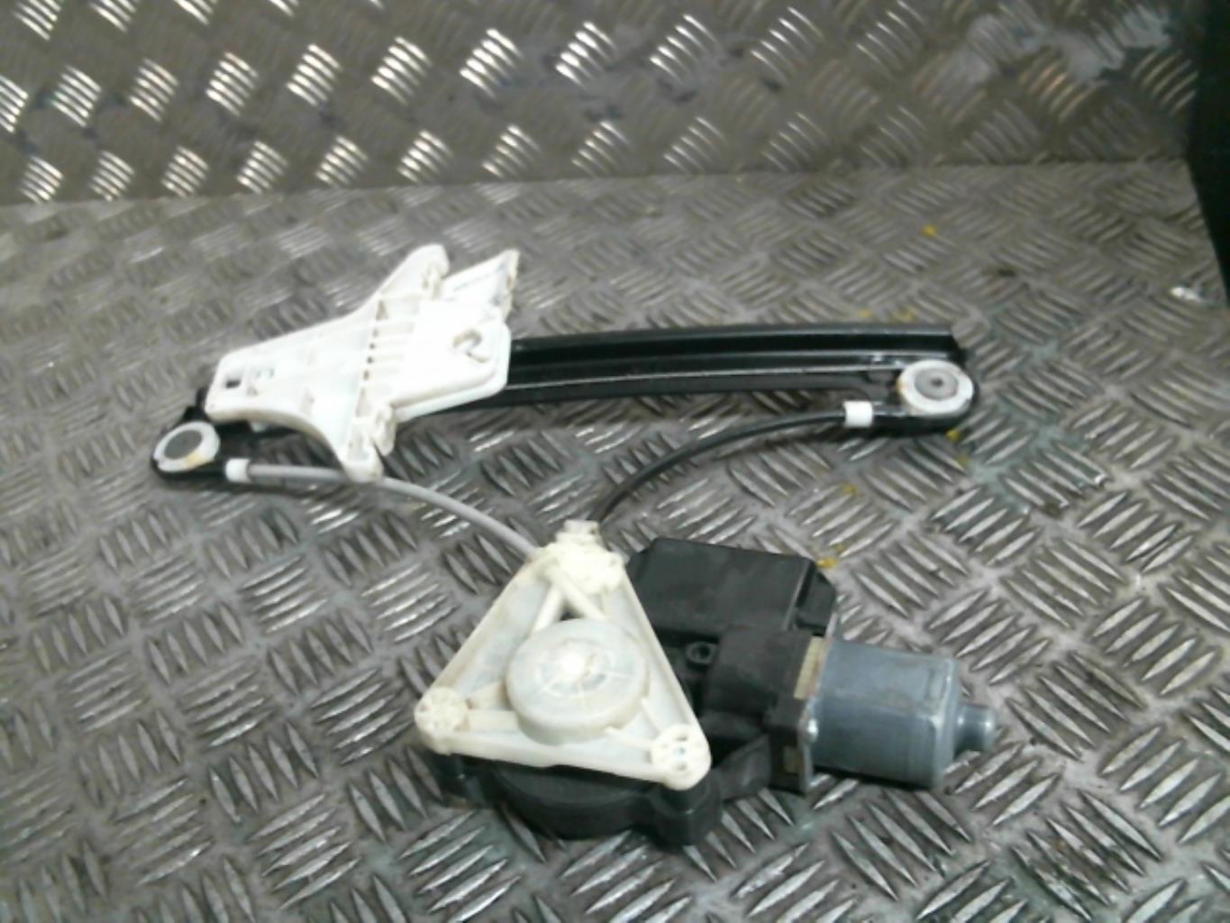 Leve vitre electrique arriere droit