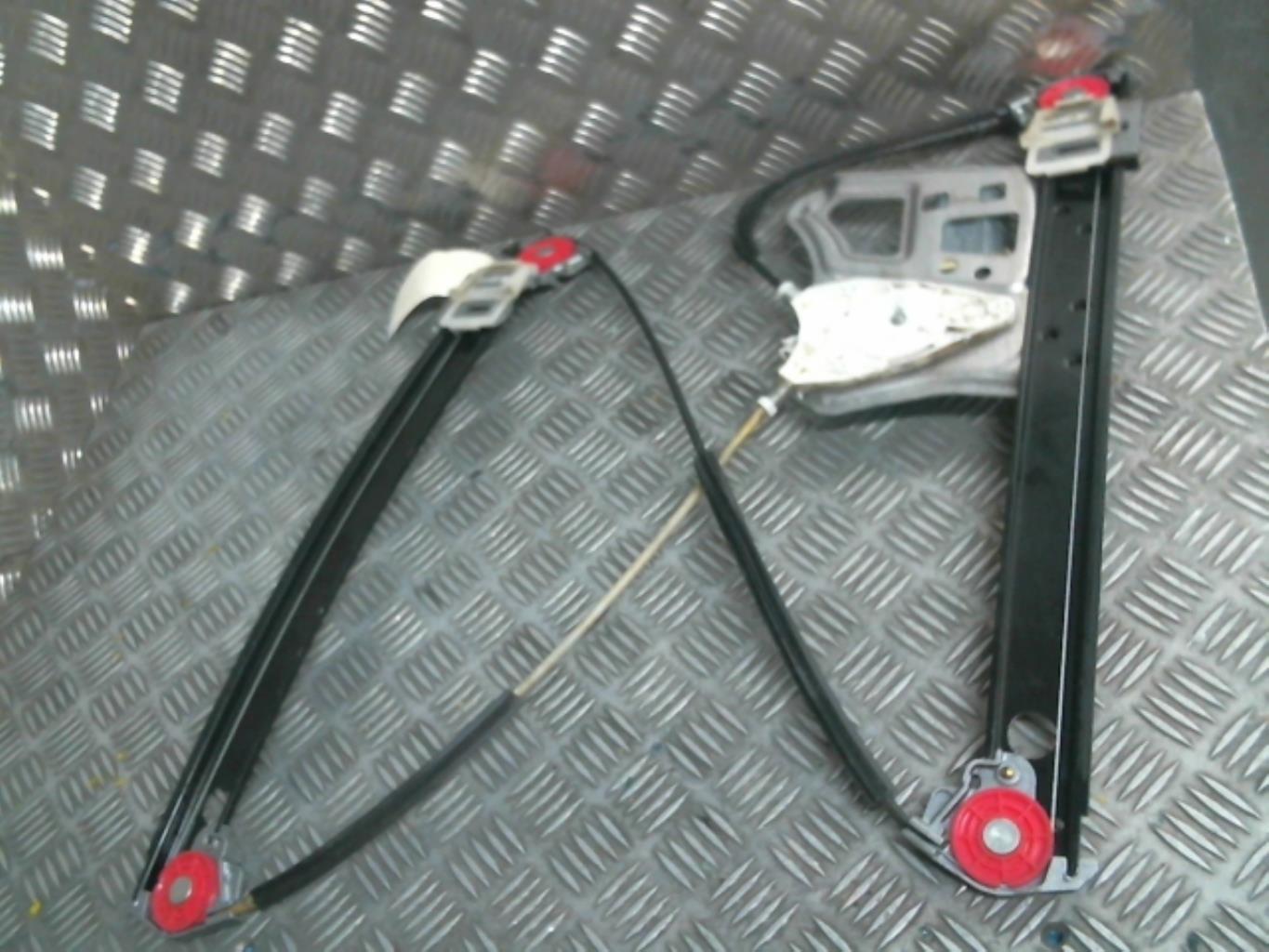 Elevalunas eléctrico delantero izquierdo