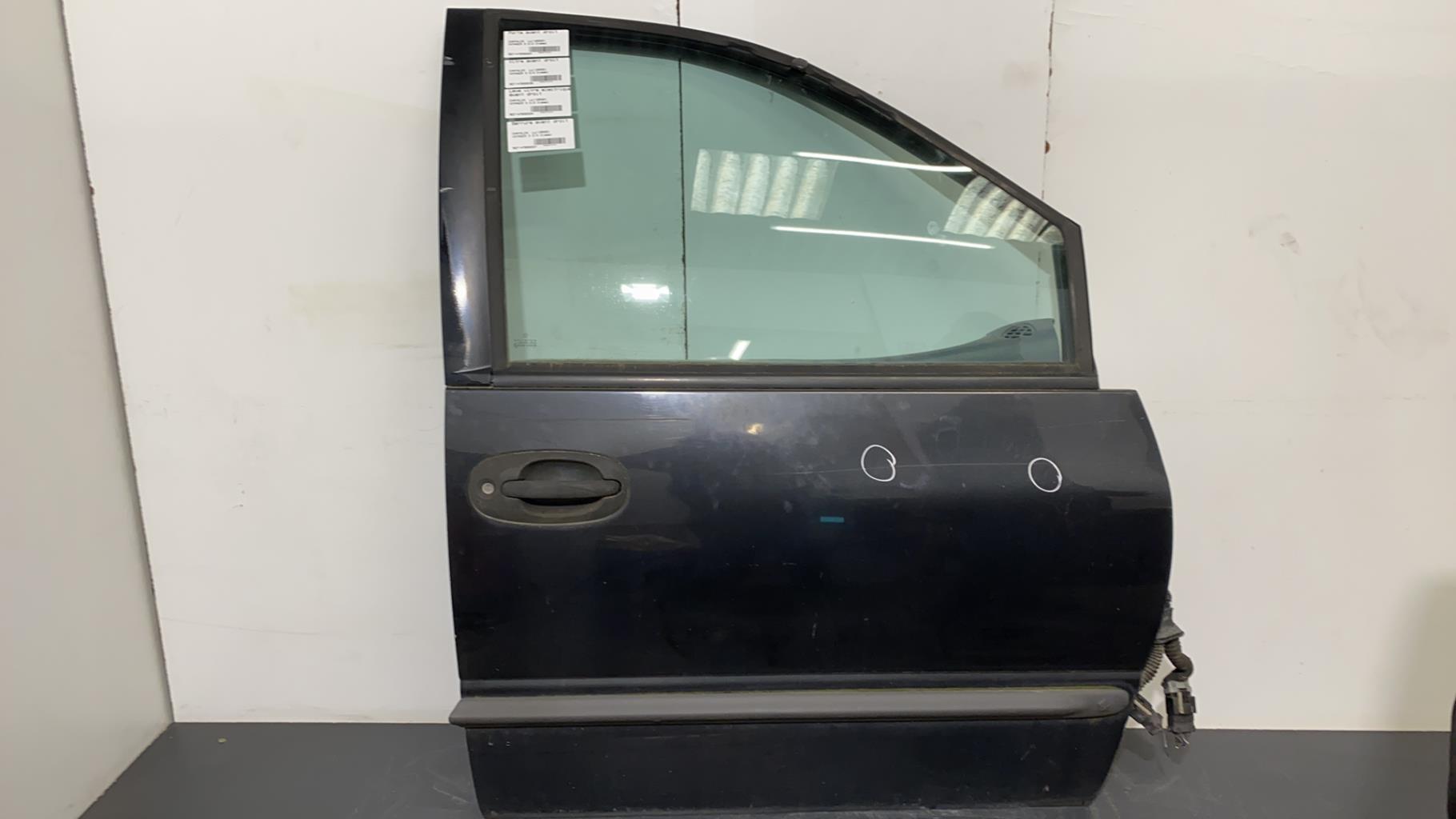 Porte avant droit