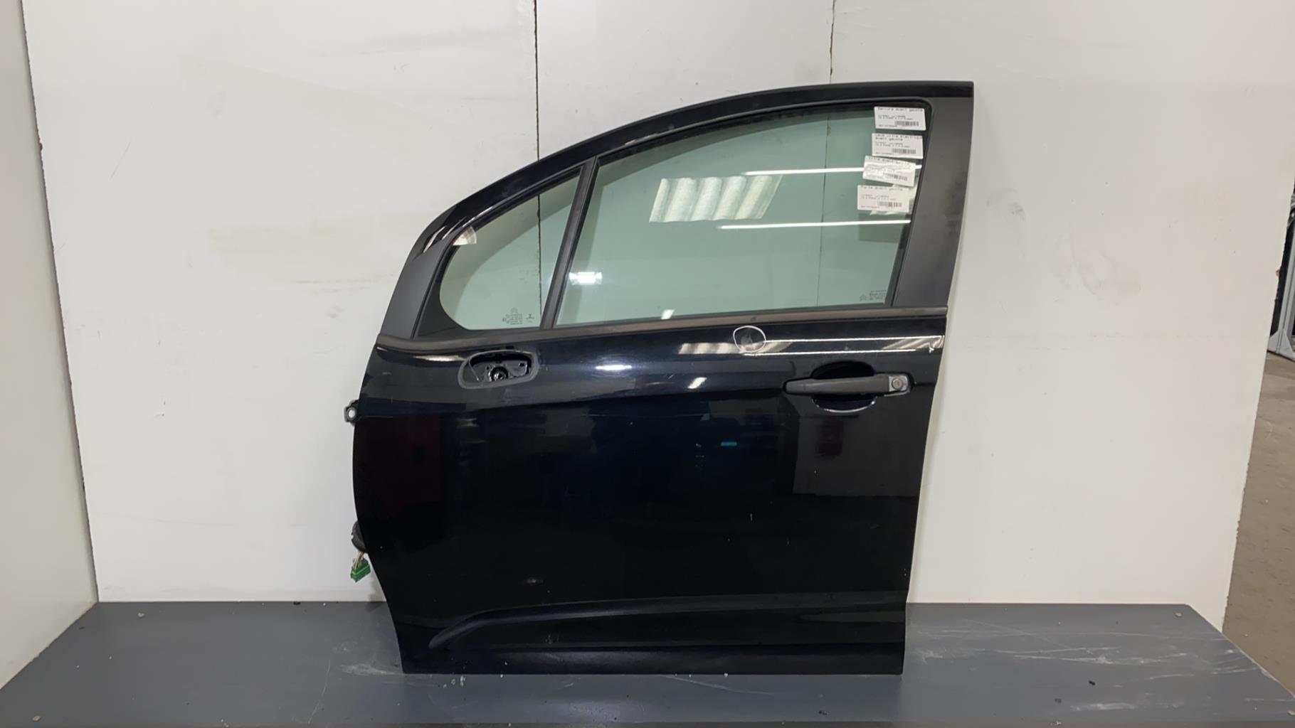 Porte avant gauche