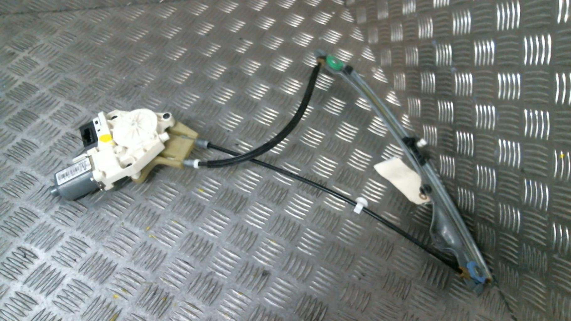Leve vitre electrique arriere gauche
