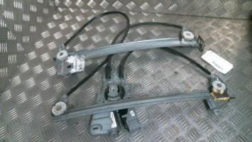 Leve vitre electrique avant droit