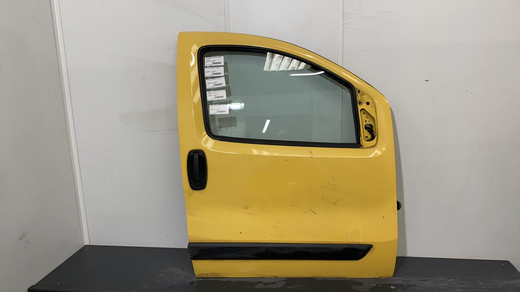 Porte avant droit