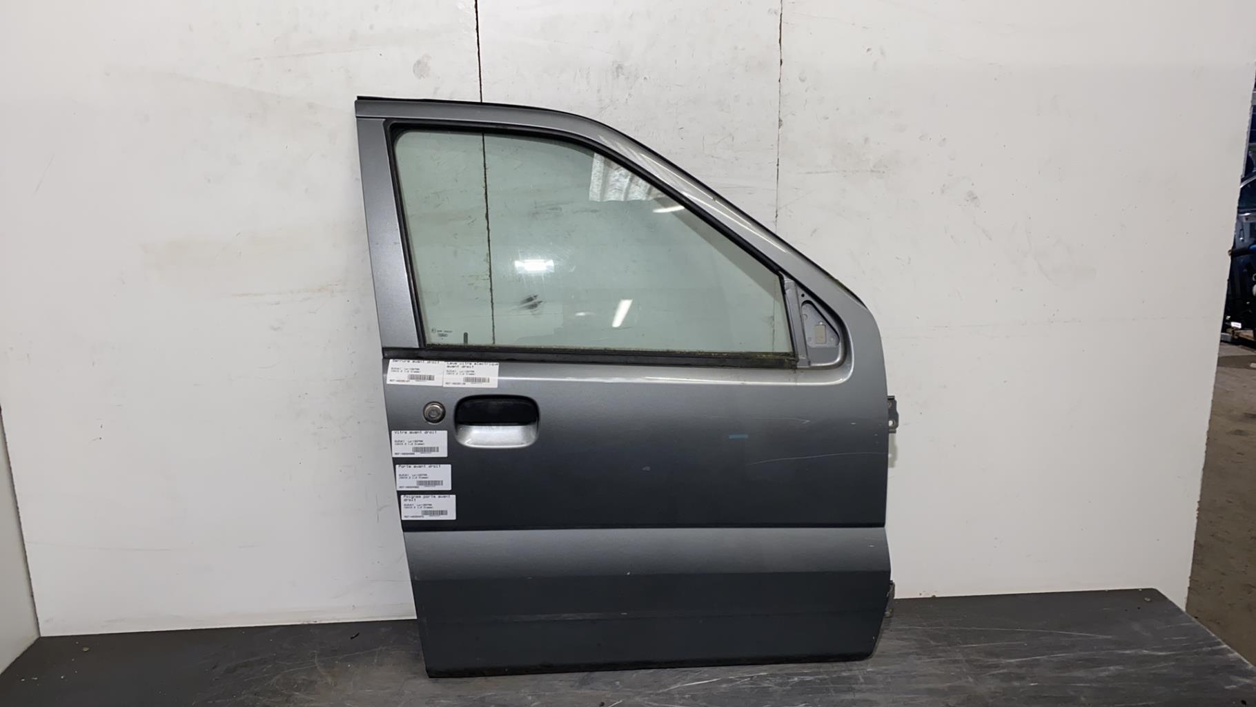 Porte avant droit