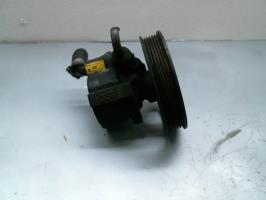 Pompa sterzo