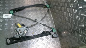 Leve vitre electrique avant droit