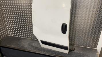 Porte laterale droit