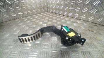 Pedale acceleratore