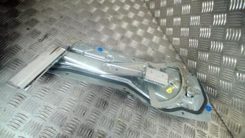 Leve vitre electrique avant droit