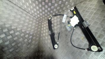 Leve vitre electrique avant droit