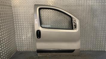 Porte avant droit