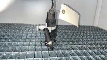 Pompe lave glace avant