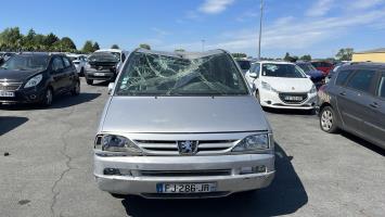 Feu arriere secondaire gauche (feux)