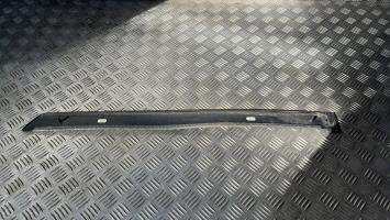 Baguette de porte arriere droite