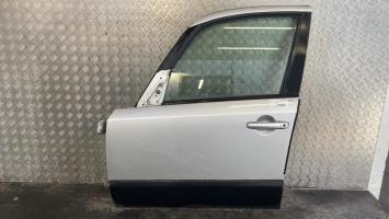 Puerta delantera izquierda