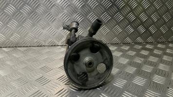 Pompa sterzo