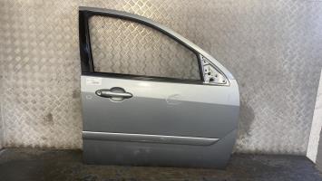 Porte avant droit