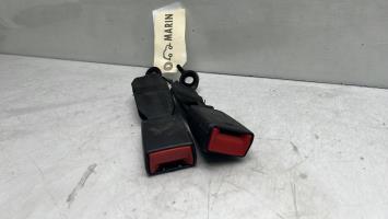 Attache ceinture arriere gauche