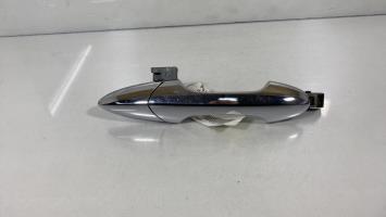 Poignee porte avant droit