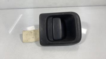 Poignee porte avant gauche