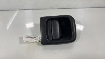 Poignee porte avant gauche