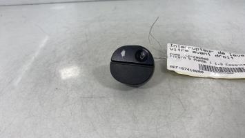 Interruttore lavacristalli anteriore destro