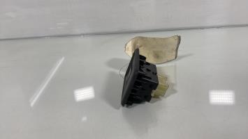 Interruttore lavacristalli anteriore destro