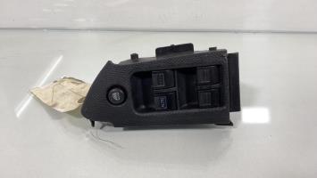 Interruttore lavacristalli anteriore sinistro