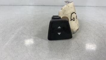 Interruttore lavacristalli anteriore sinistro