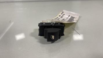 Interruttore lavacristalli anteriore sinistro
