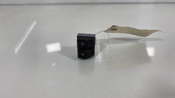 Interruttore lavacristalli anteriore sinistro