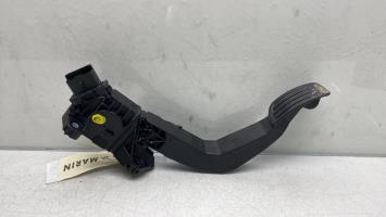 Pedale acceleratore