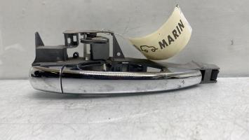 Poignee porte avant droit