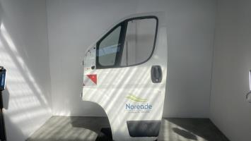 Porte avant gauche