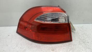 Fanale posteriore principale sinistro (luci)