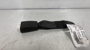 Attache ceinture arriere droit