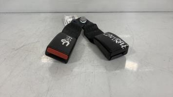 Attache ceinture arriere gauche